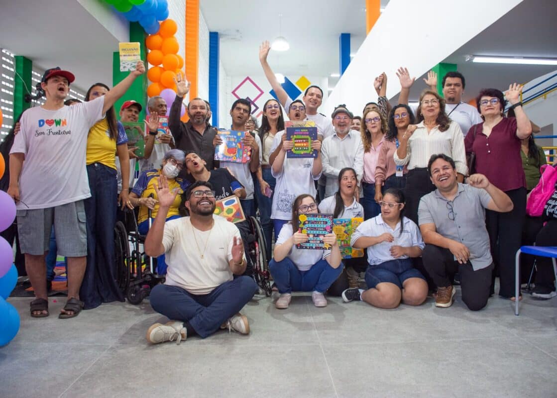 Materiais de uma das Bibliotecas Inclusivas entregues a escolas estaduais da Paraíba