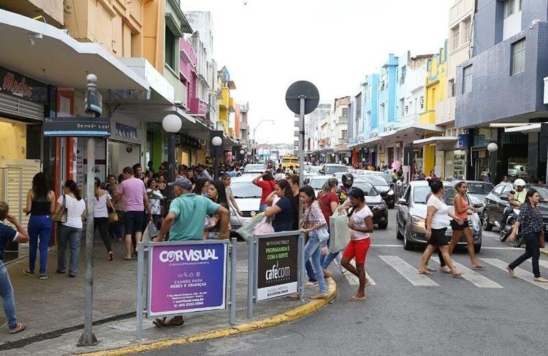 Reajuste dos comerciários de Campina Grande fica em 7% após fechamento da Convenção Coletiva
