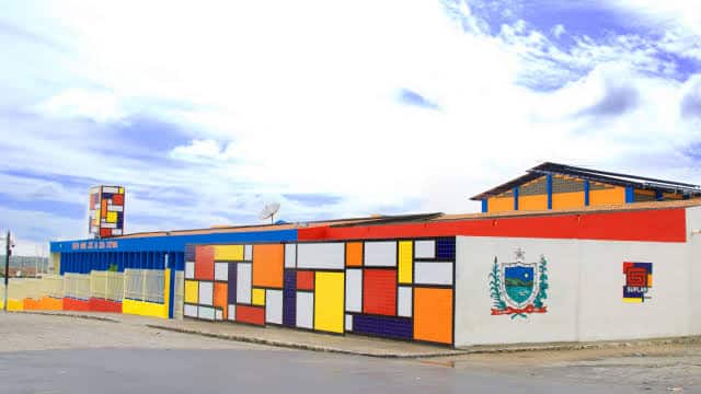 Escola da rede pública em matéria sobre escolas usadas como locais de votação nas Eleições 2026