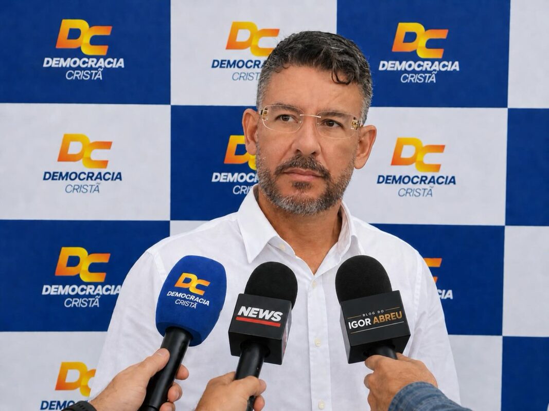 Pedro Coutinho, candidato do DC, que formalizou apoio a Lucas Ribeiro em coletiva em João Pessoa