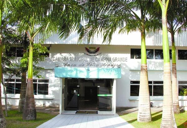 Plenário da Câmara Municipal de Campina Grande, onde Saulo Germano foi reeleito presidente para 2027–2028
